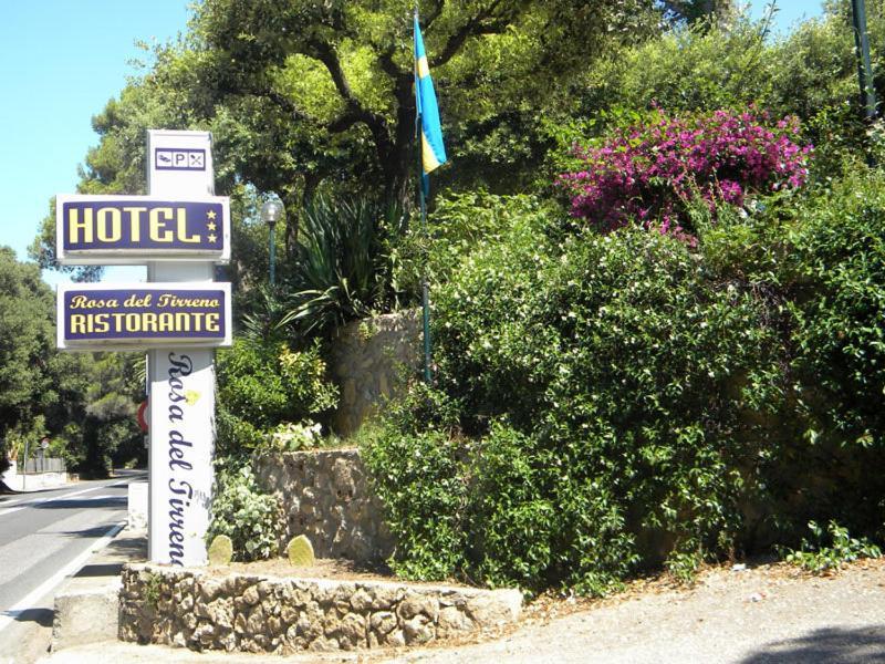Hotel Rosa Del Tirreno Quercianella Exterior photo